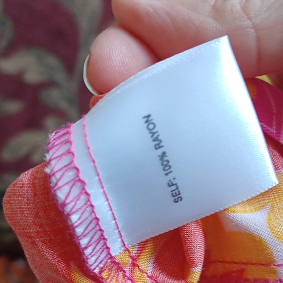 Rose+Olive size large floral print, Pink, Yellow, Cap Sleeve, Tie Front, 23" PTP - Picture 5 of 6